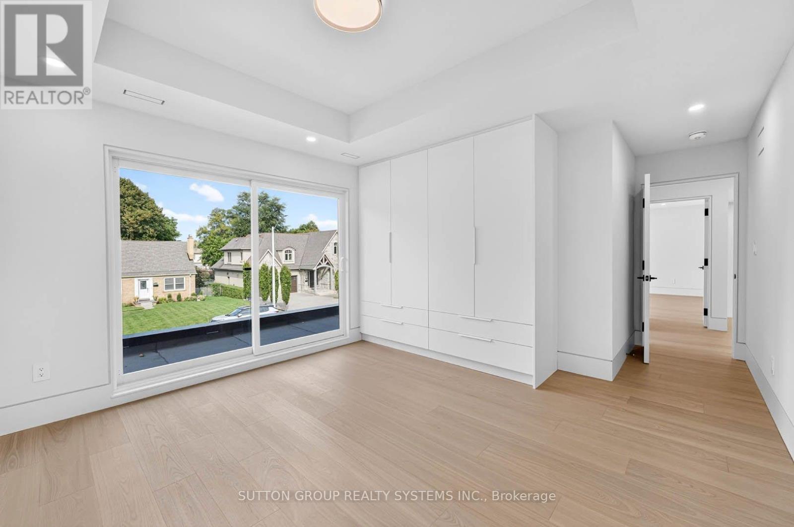 2052 Redan Drive, Mississauga, ON