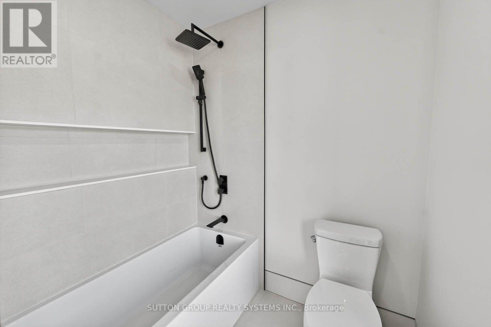 2052 Redan Drive, Mississauga, ON