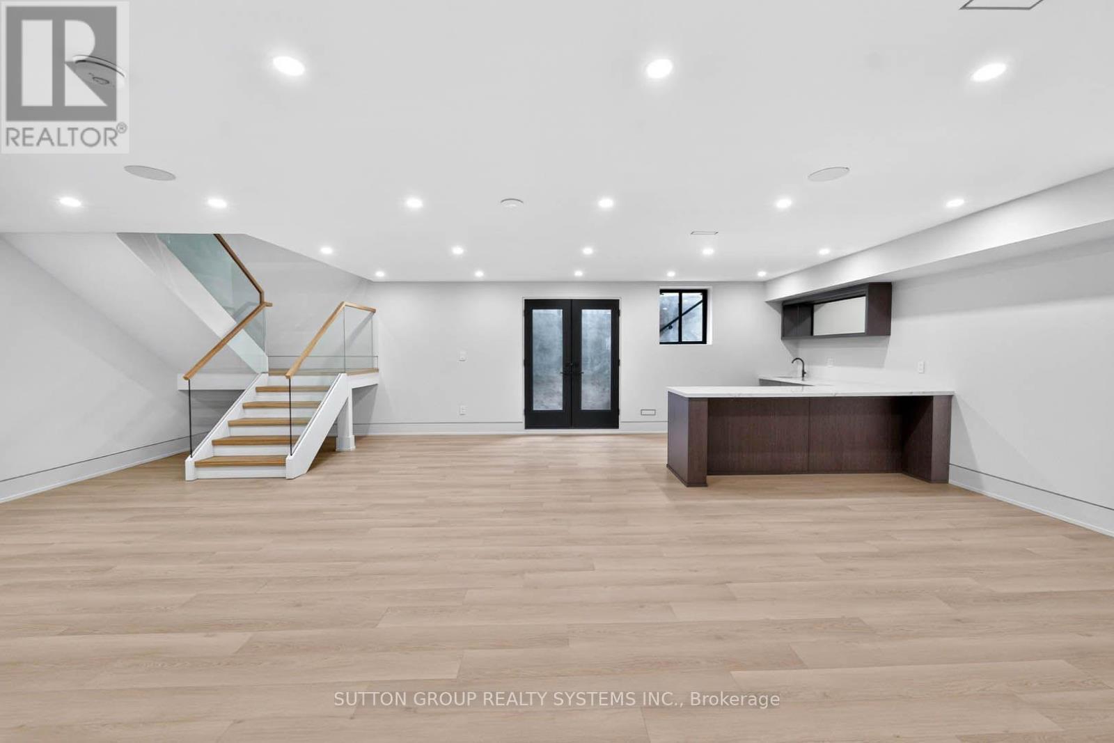 2052 Redan Drive, Mississauga, ON