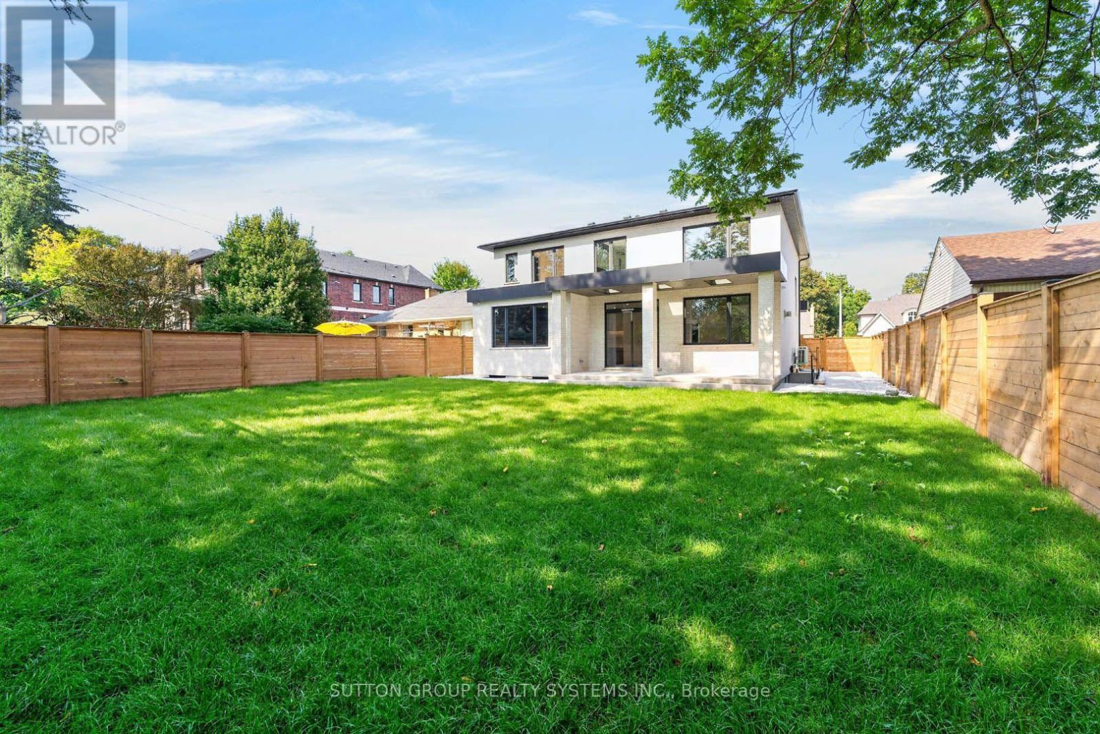 2052 Redan Drive, Mississauga, ON