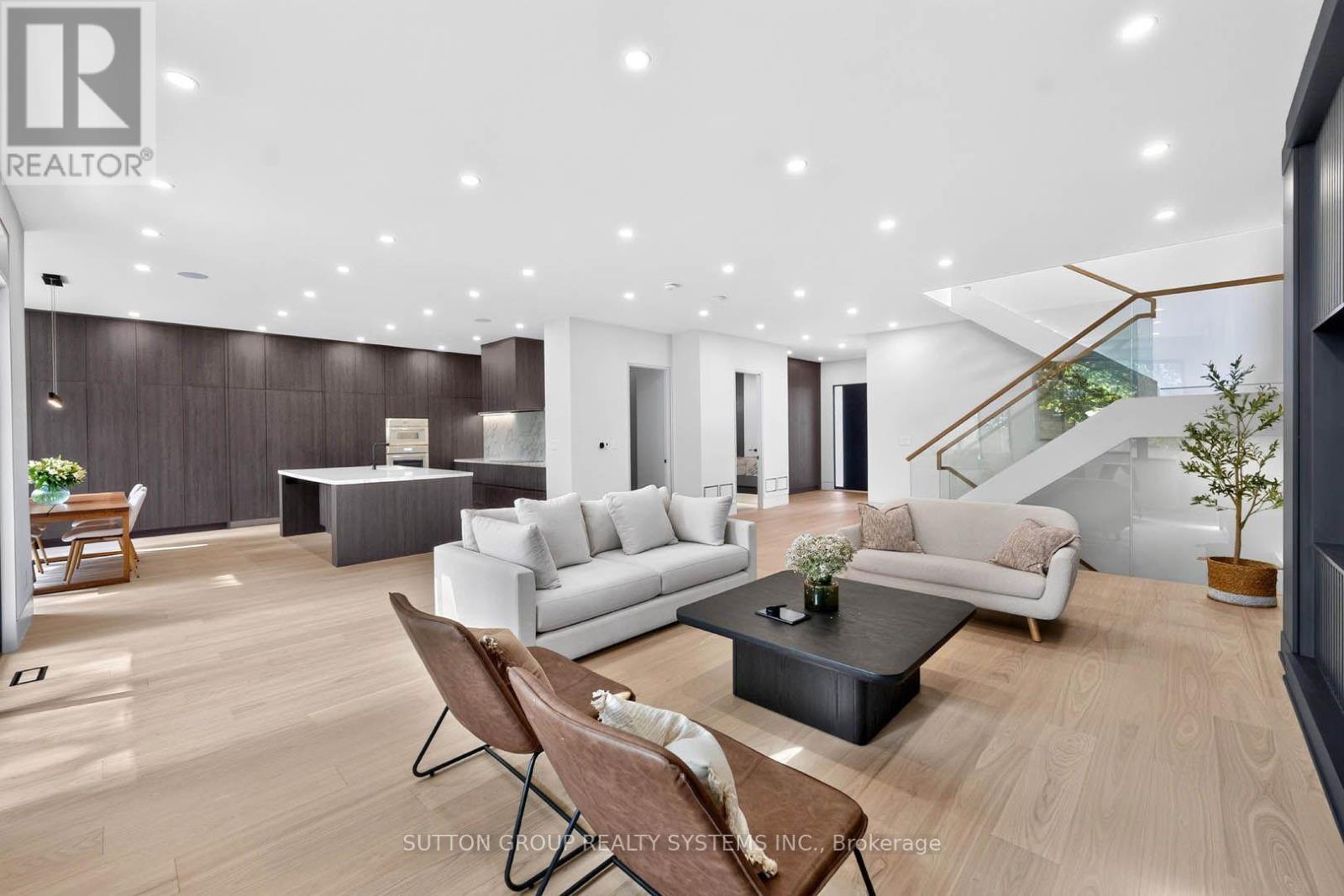 2052 Redan Drive, Mississauga, ON