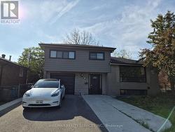 35 JERSEY AVENUE Brampton, ON L6W 1L5