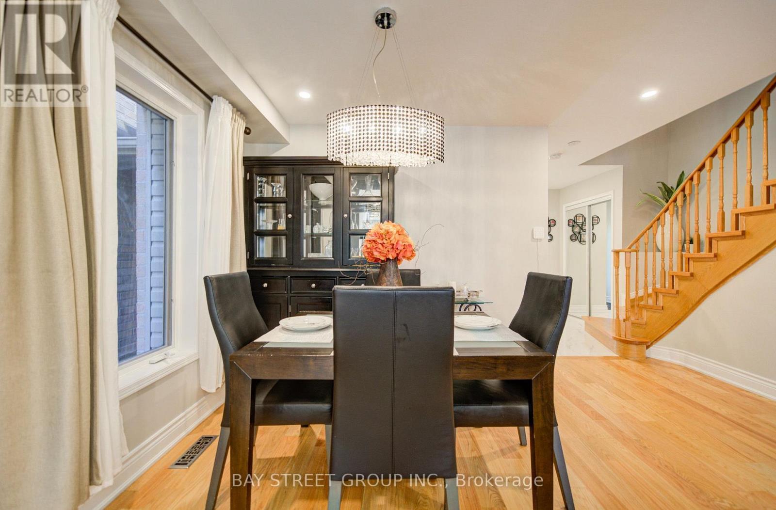 346 Sardinia Drive, Mississauga, ON