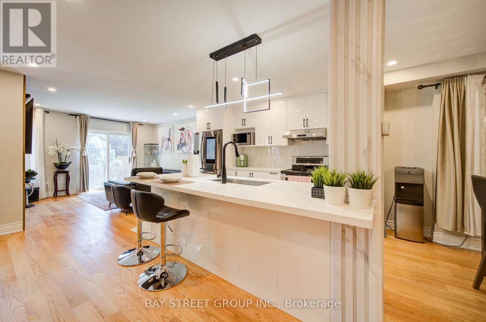 346 Sardinia Drive, Mississauga, ON