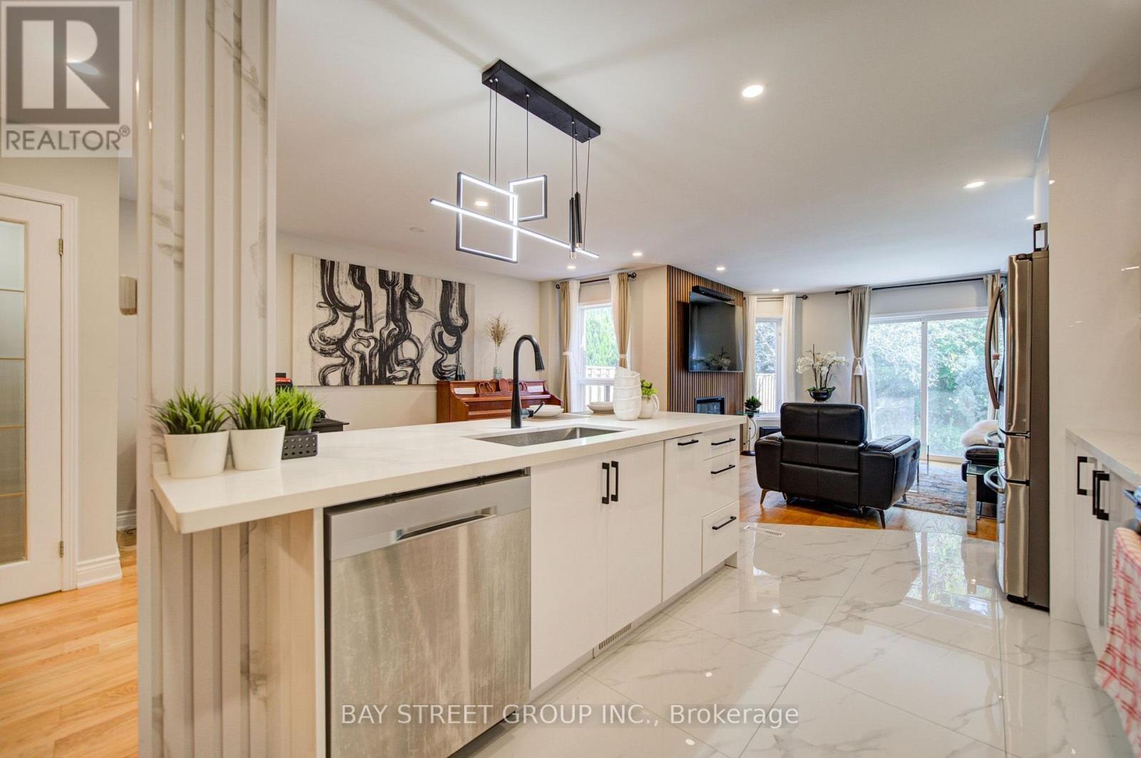 346 Sardinia Drive, Mississauga, ON