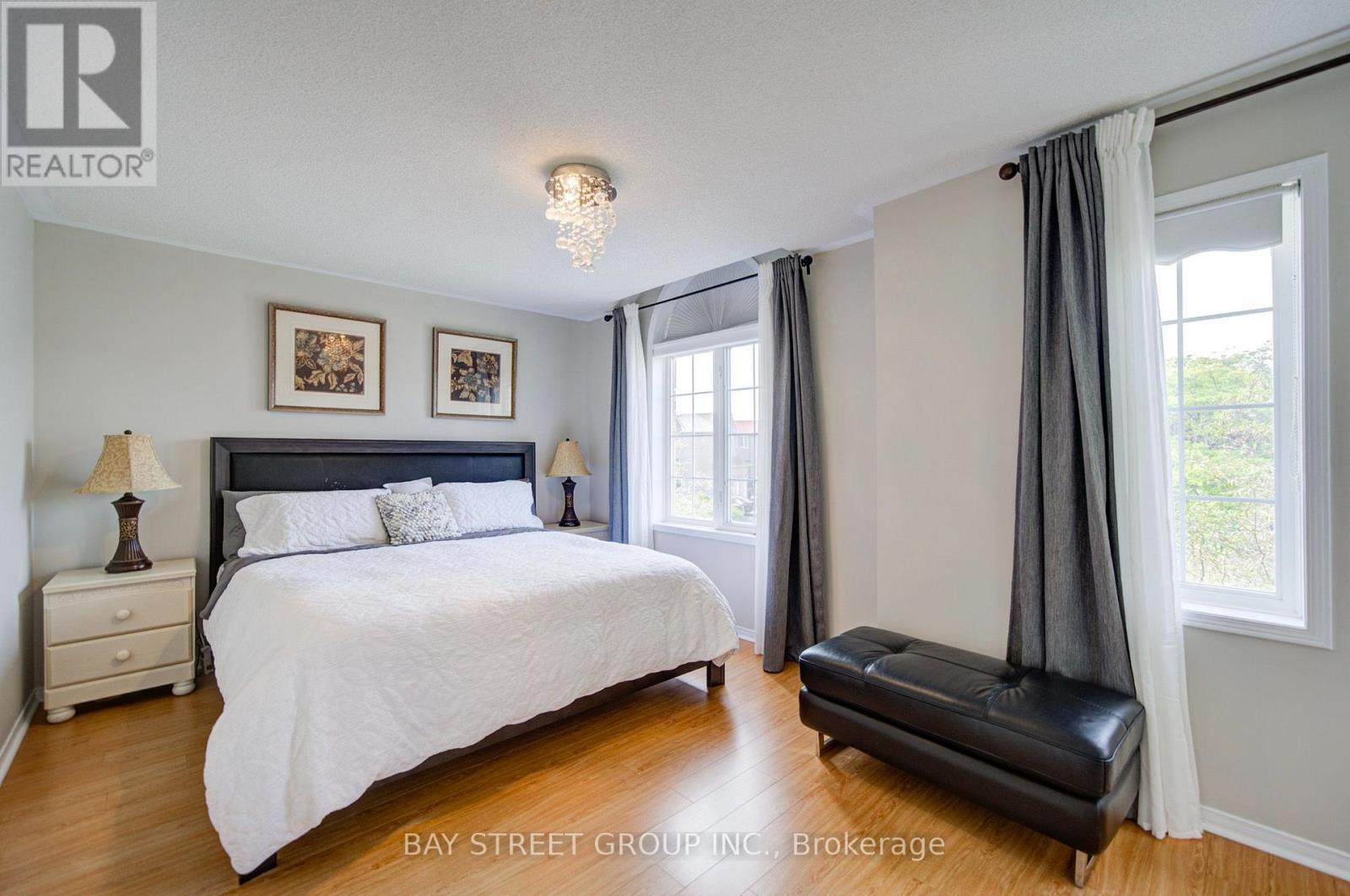 346 Sardinia Drive, Mississauga, ON