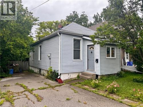28 BRANTDALE Avenue  Hamilton, ON L9C 1B7