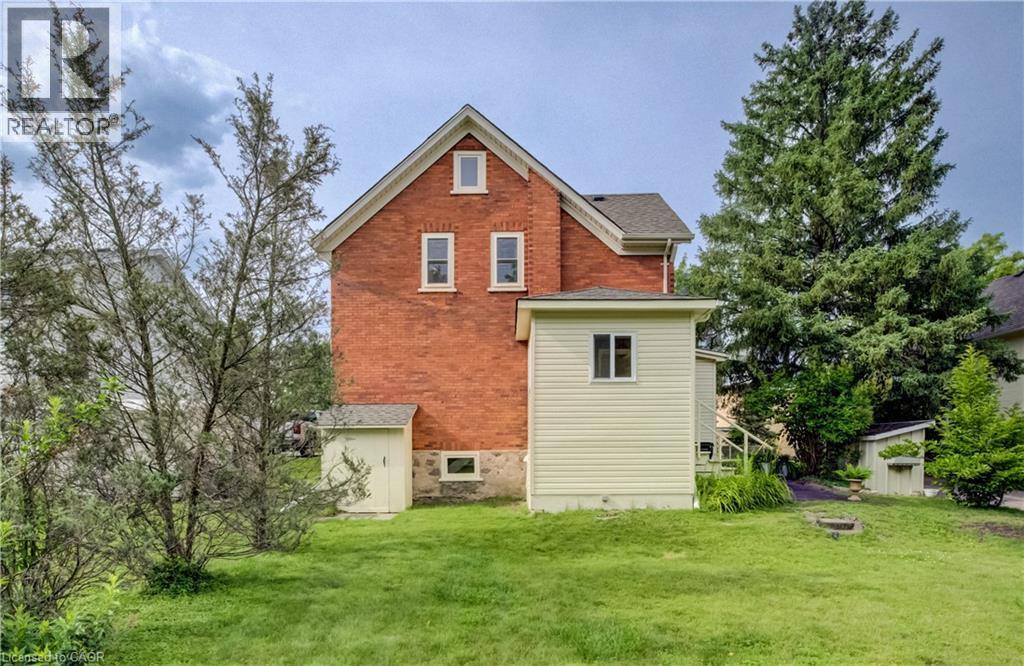 25 Central Street, Waterloo, ON