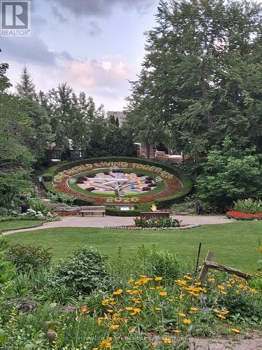 402 - 22 MARILYN DRIVE  Guelph (Riverside Park), ON N1H 7T1