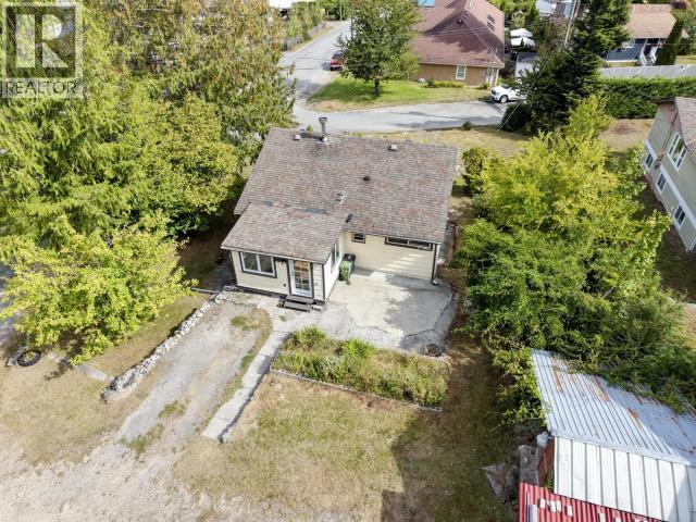 5392 Dale Ave, Powell River, BC