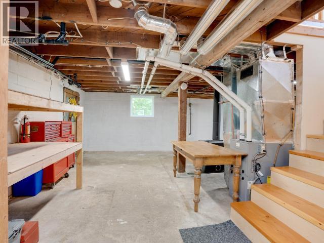 5392 Dale Ave, Powell River, BC