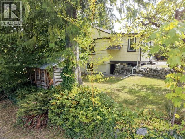 5392 Dale Ave, Powell River, BC