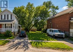 117 COLBORNE STREET E Orillia, ON L3V 1V2