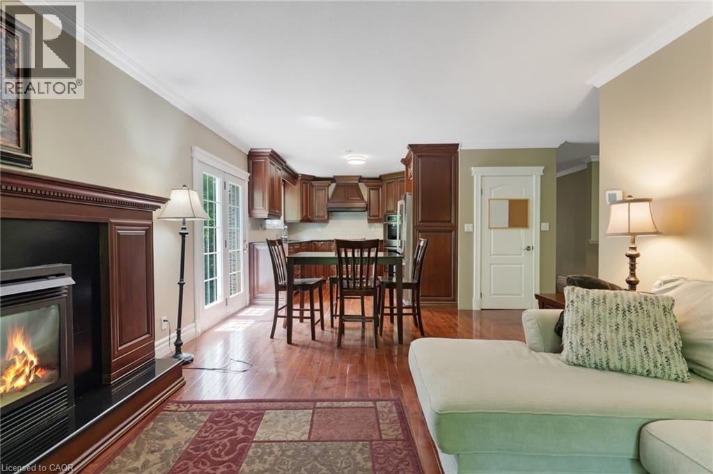 35 Maple Hill Drive, Kitchener, ON