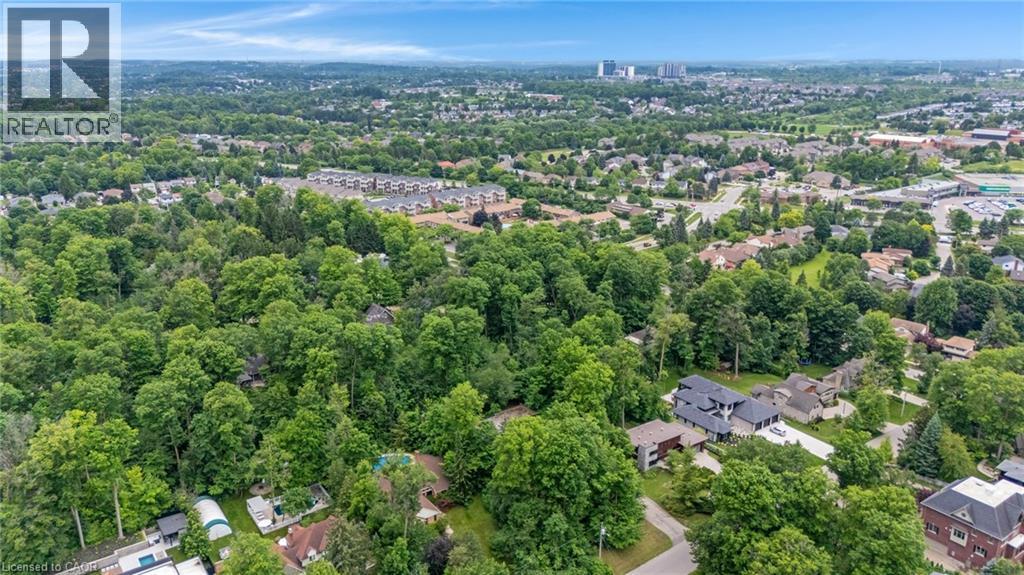 35 Maple Hill Drive, Kitchener, ON