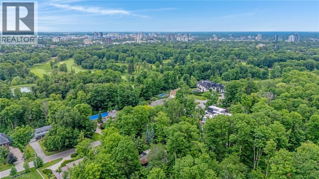 35 Maple Hill Drive, Kitchener, ON