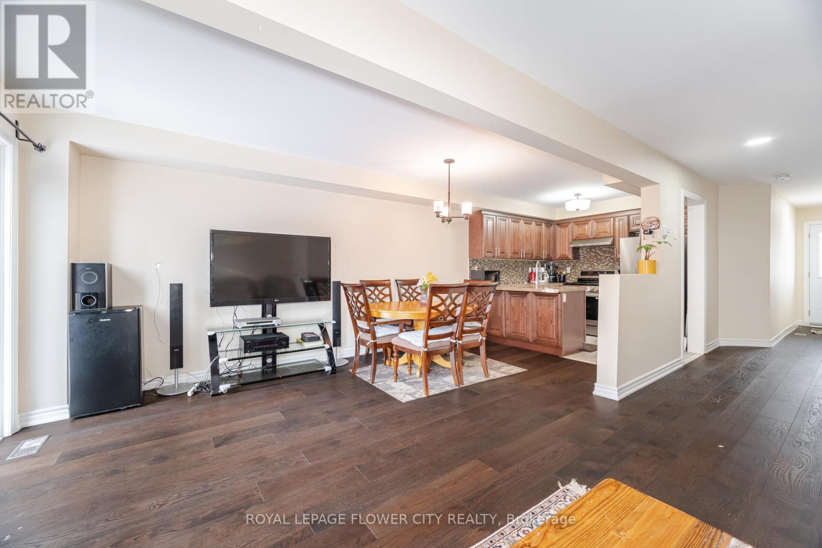 68 Denton Circle, Vaughan, ON