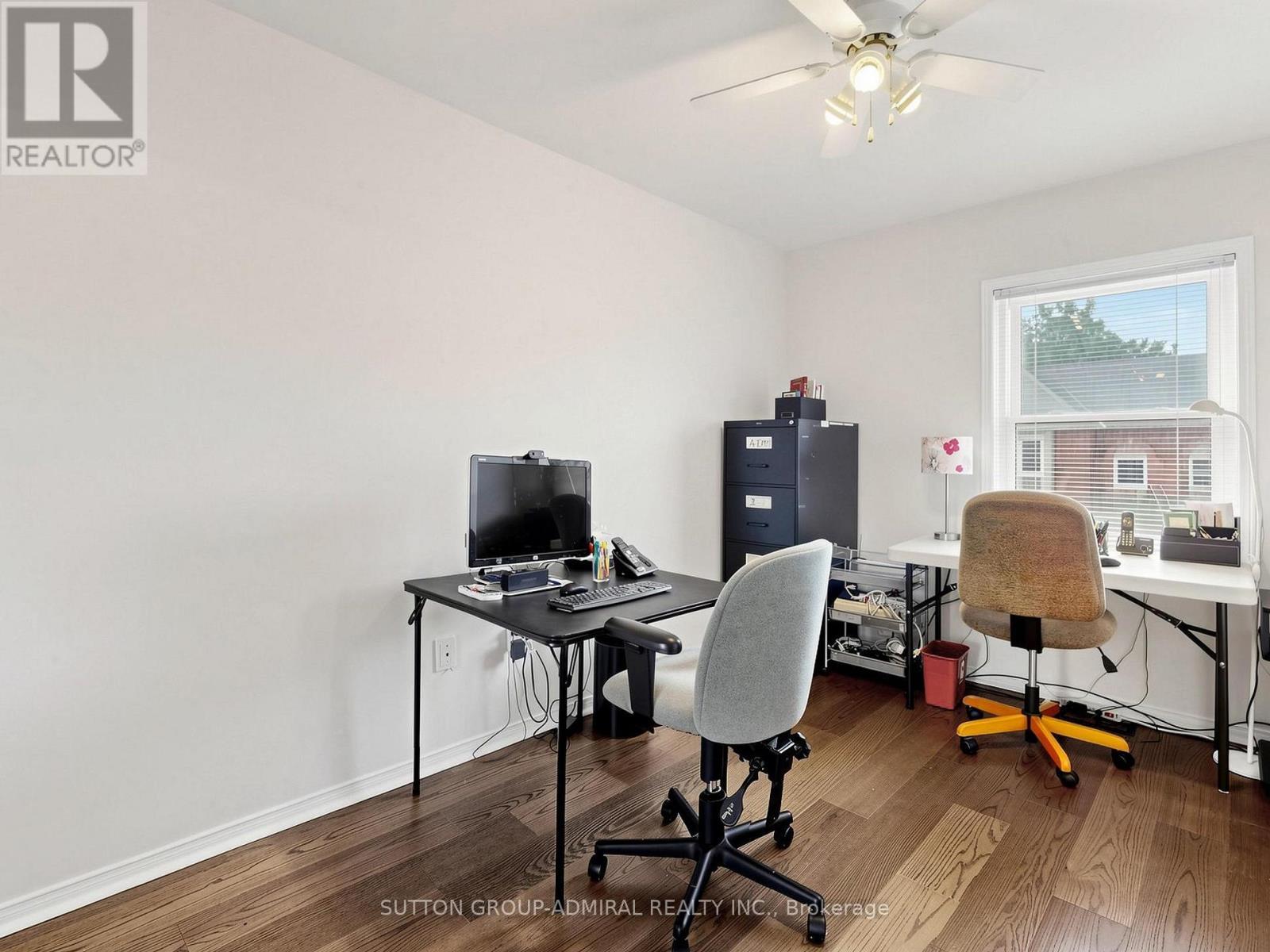 105 - 105 Leah Crescent, Vaughan, ON