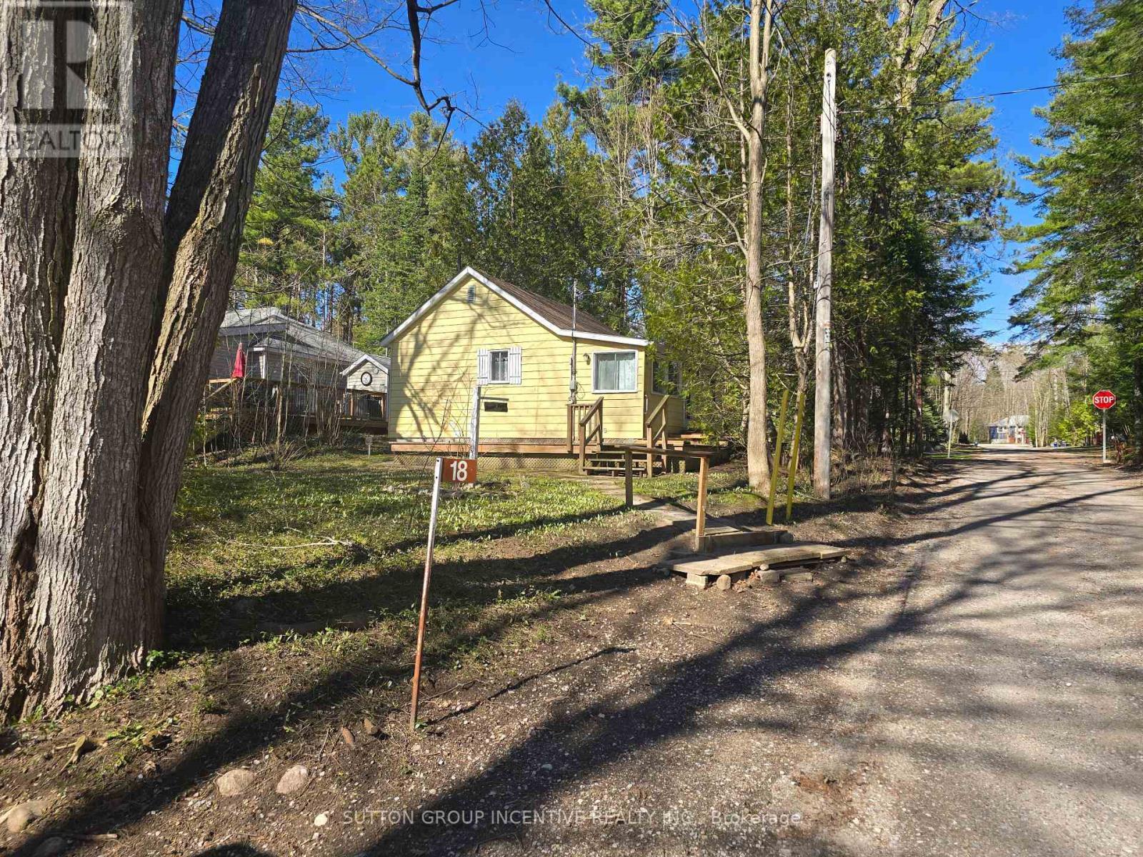 18 Harras Avenue, Tiny, ON