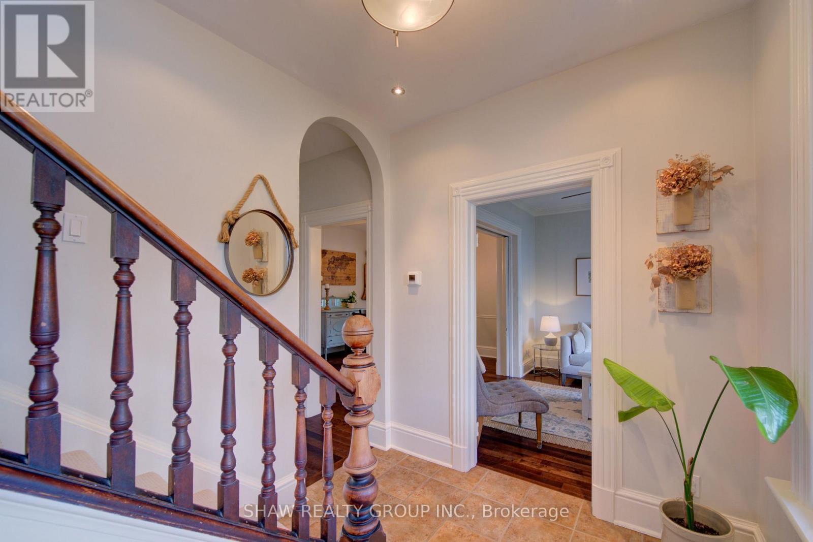 15 Gilholm Avenue, Cambridge, ON