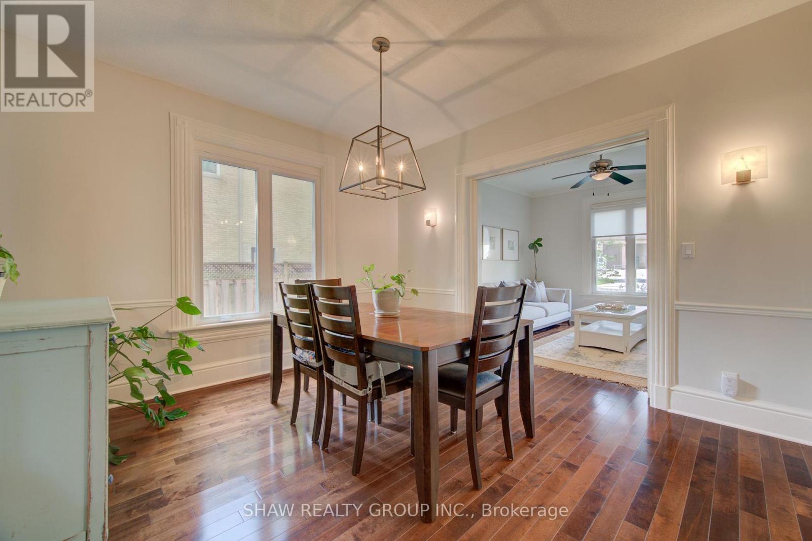 15 Gilholm Avenue, Cambridge, ON