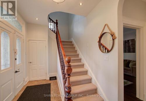 15 Gilholm Avenue, Cambridge, ON 