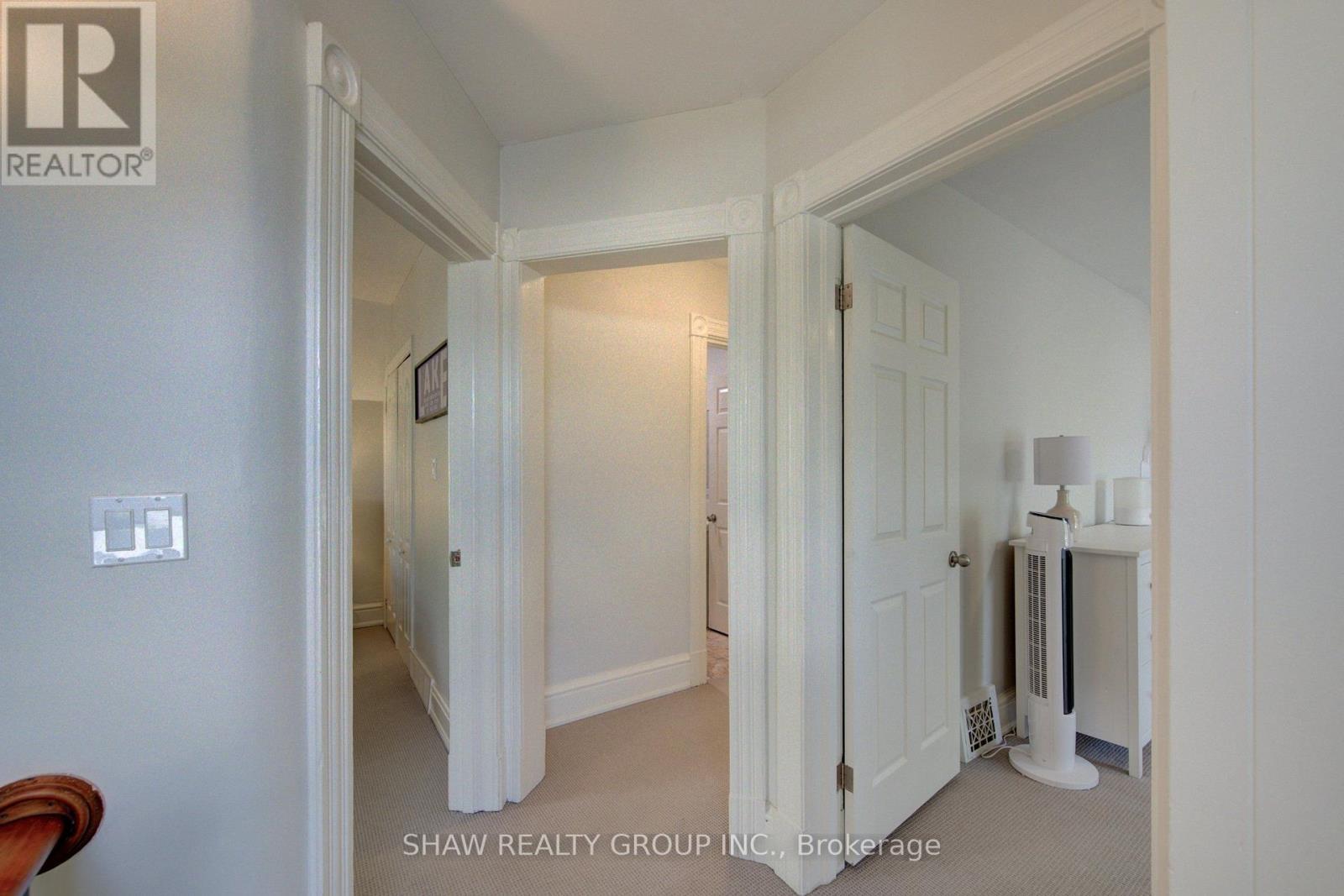 15 Gilholm Avenue, Cambridge, ON