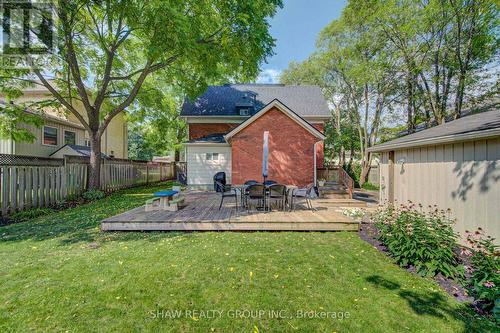 15 Gilholm Avenue, Cambridge, ON 