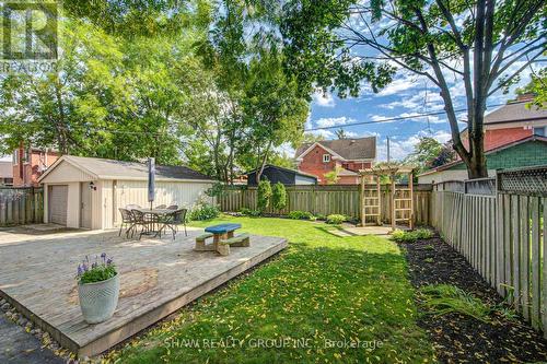 15 Gilholm Avenue, Cambridge, ON 