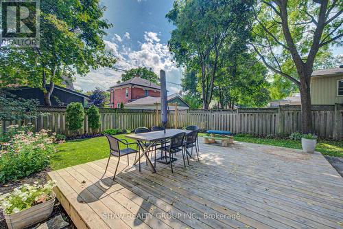 15 Gilholm Avenue, Cambridge, ON 