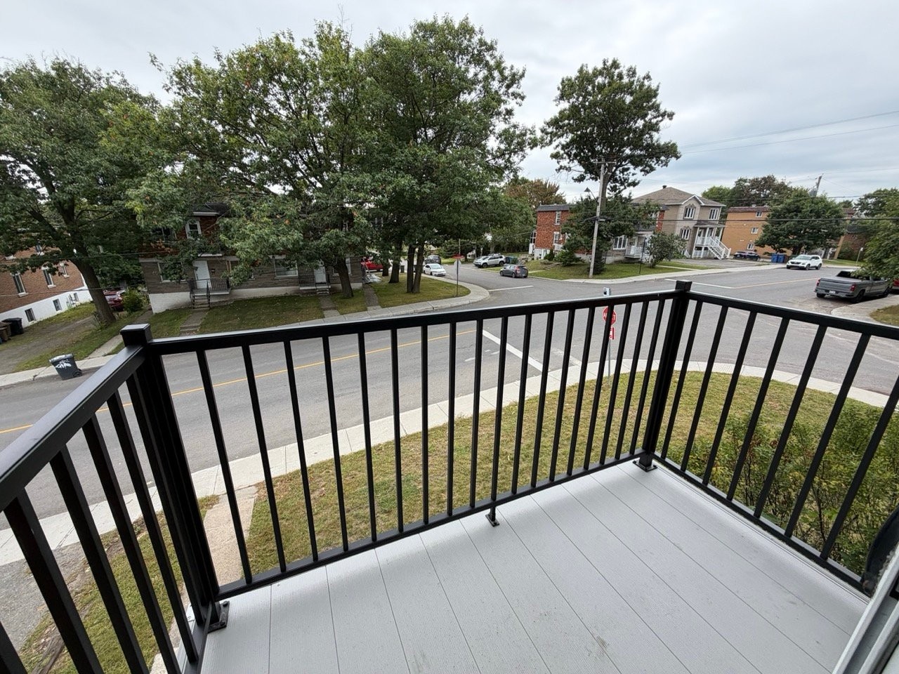 Balcony - 360 Rue Castonguay, Saint-Jérôme, QC