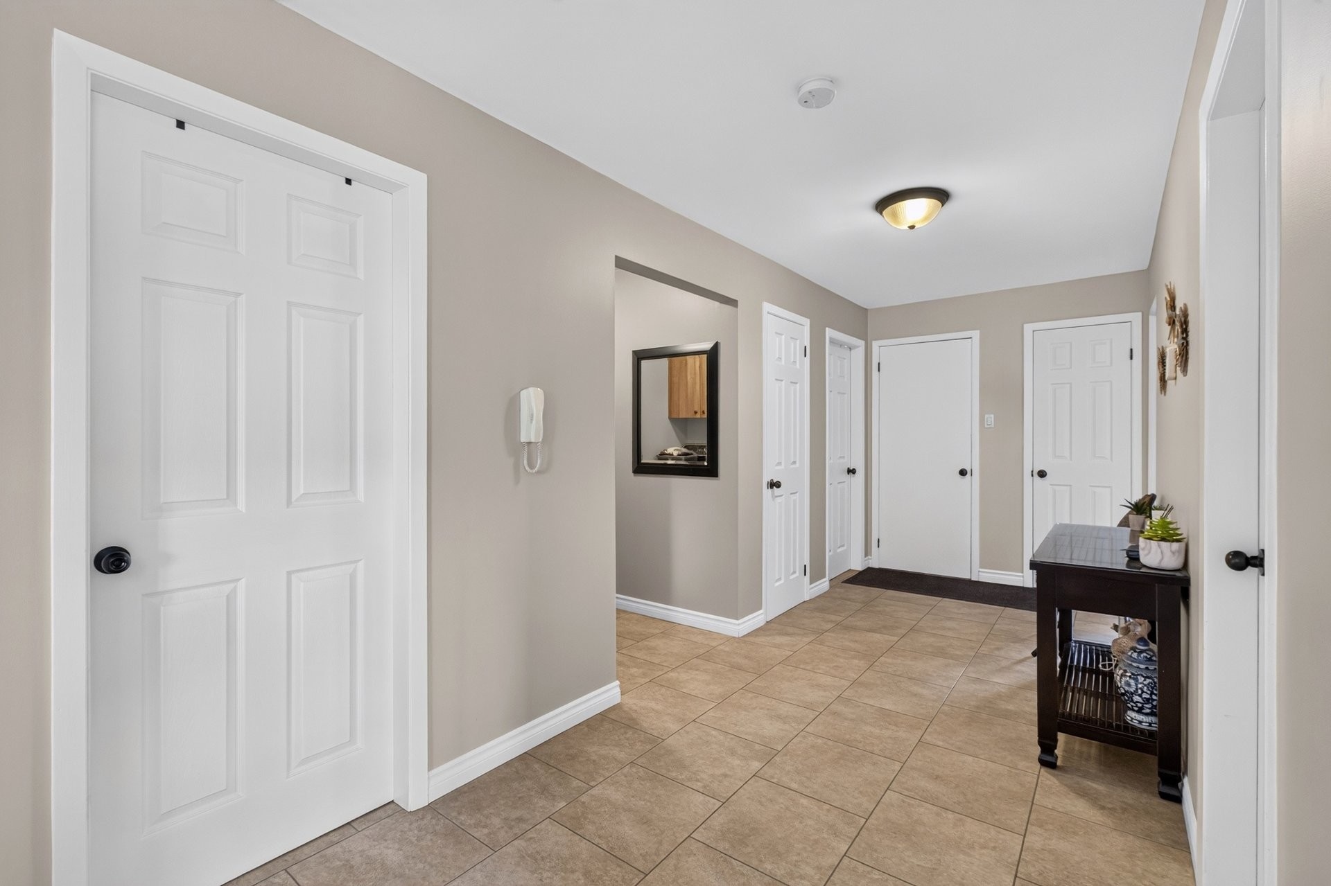 Mud Room - 265 10E Avenue N., Sherbrooke (Fleurimont), QC