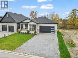 149 WILLOWBROOK Drive Welland, ON L3C 0G2