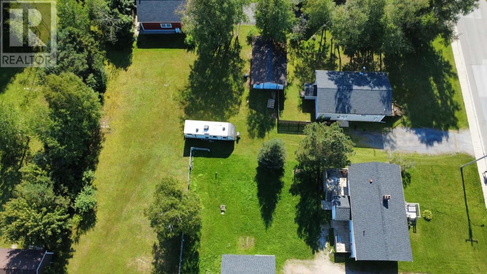 92 Midland Row, Pasadena, NL