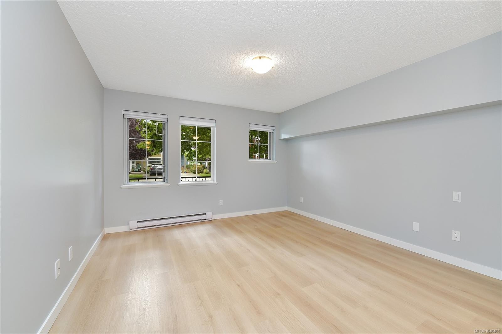 #105-2695 Deville Rd, Langford, BC