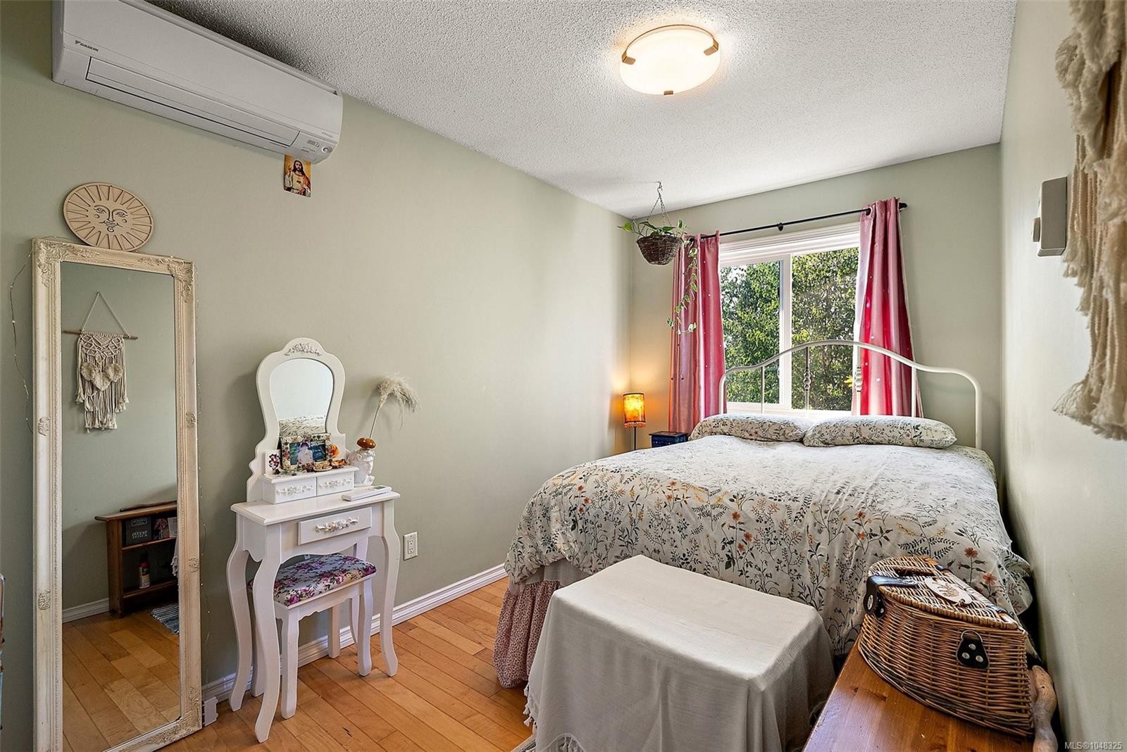 2253 Malaview Ave, Sidney, BC