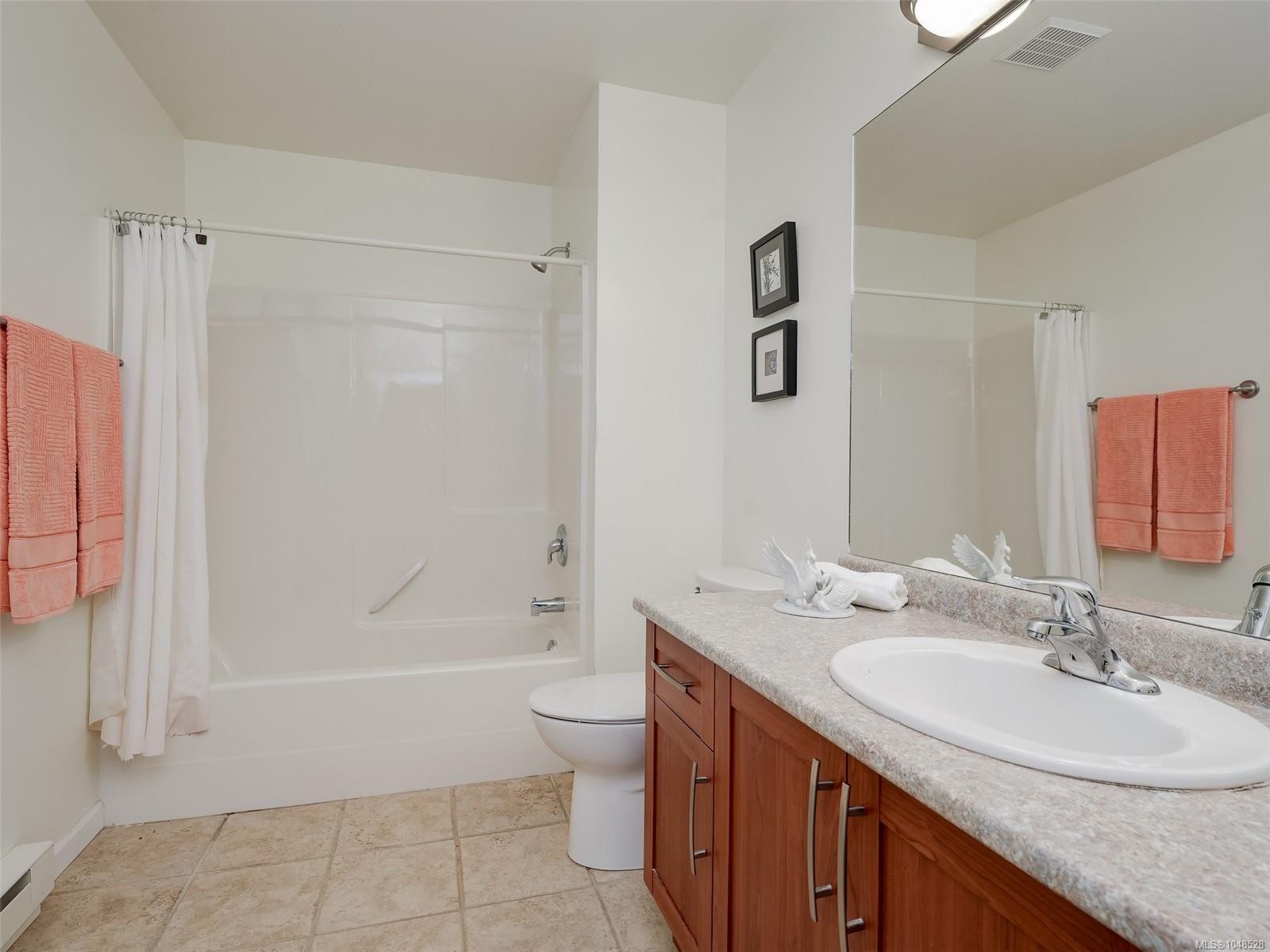 9907 Galaran Rd, Sidney, BC