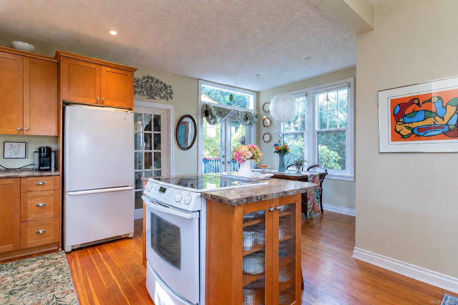 2445 Amelia Ave, Sidney, BC