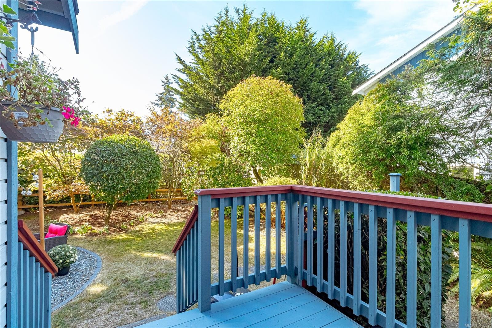 2445 Amelia Ave, Sidney, BC