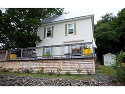 123 Bridge ST Woodstock, NB E7M 5Y7