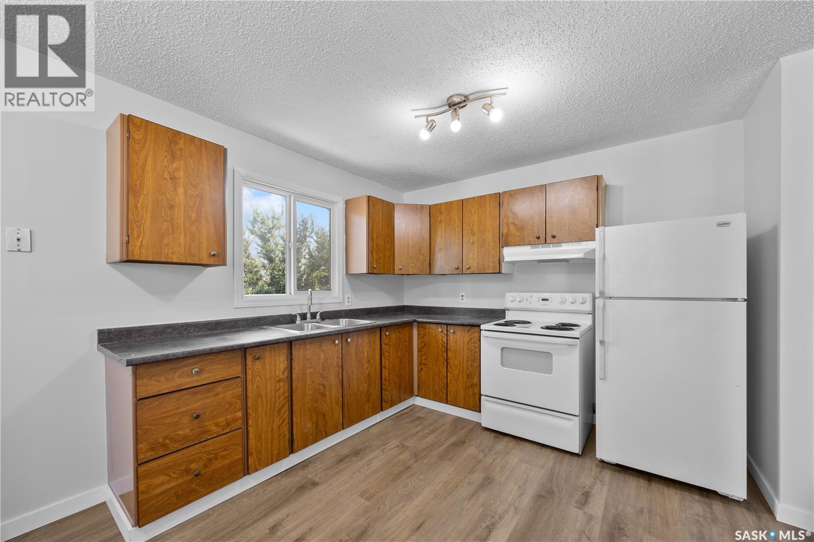 112-116 1St Avenue, Vonda, SK