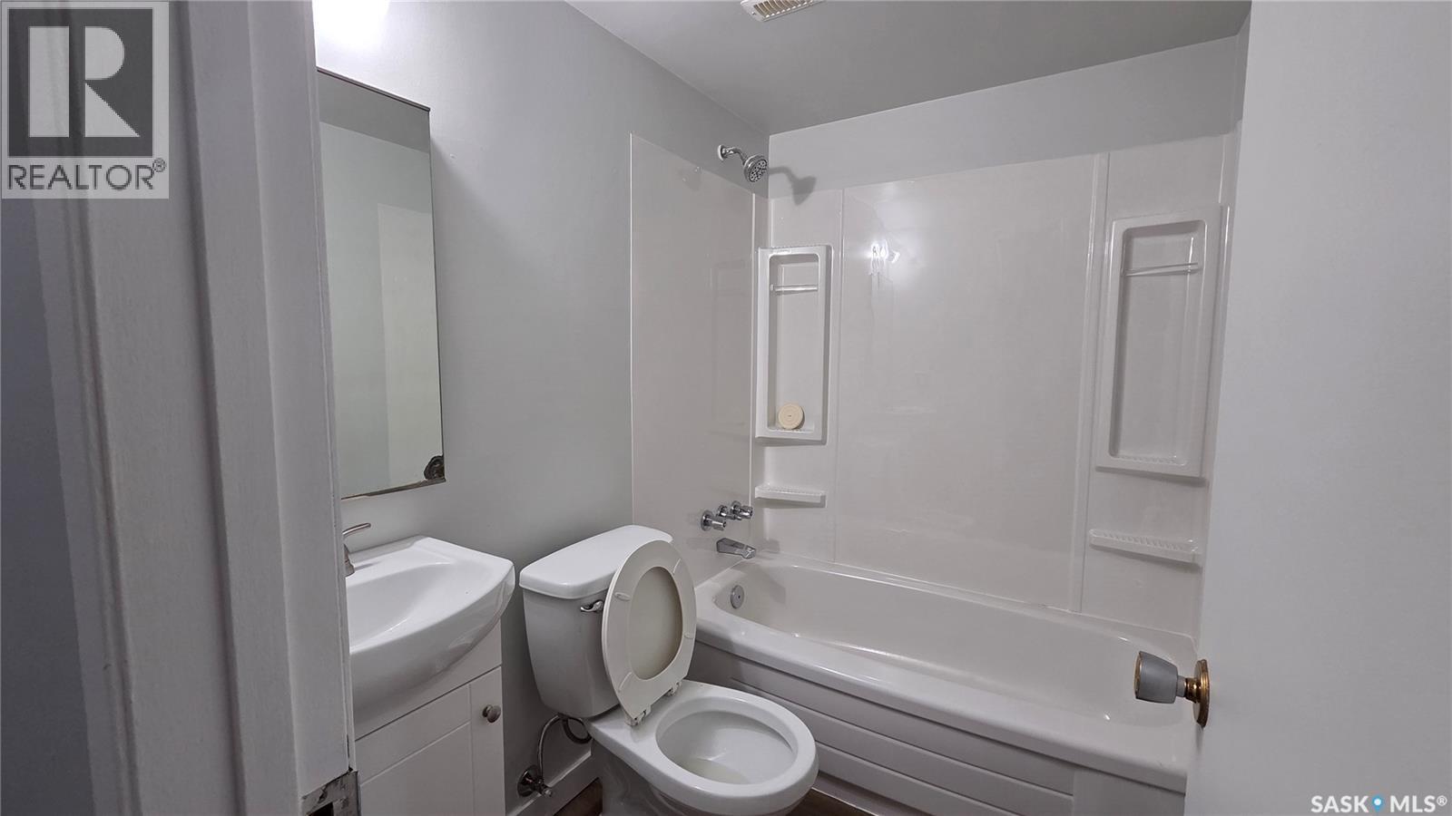 112-116 1St Avenue, Vonda, SK