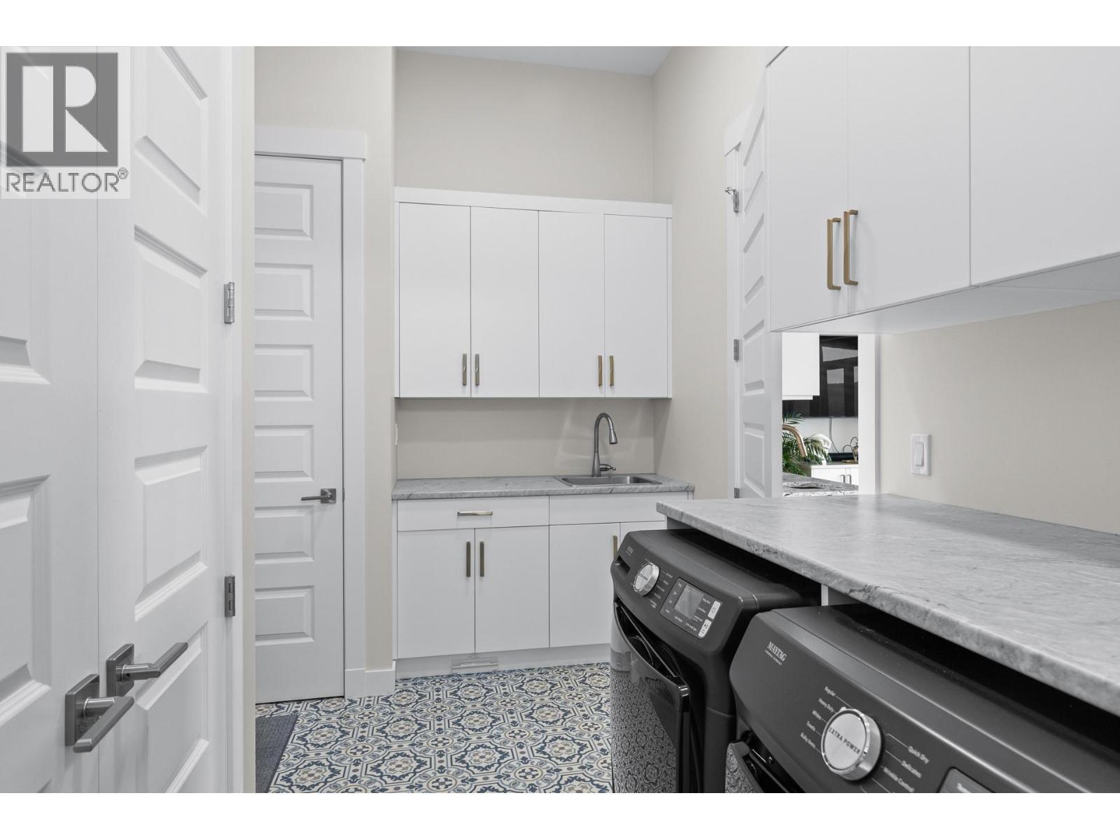 8876 Crofton Road, Vernon, BC