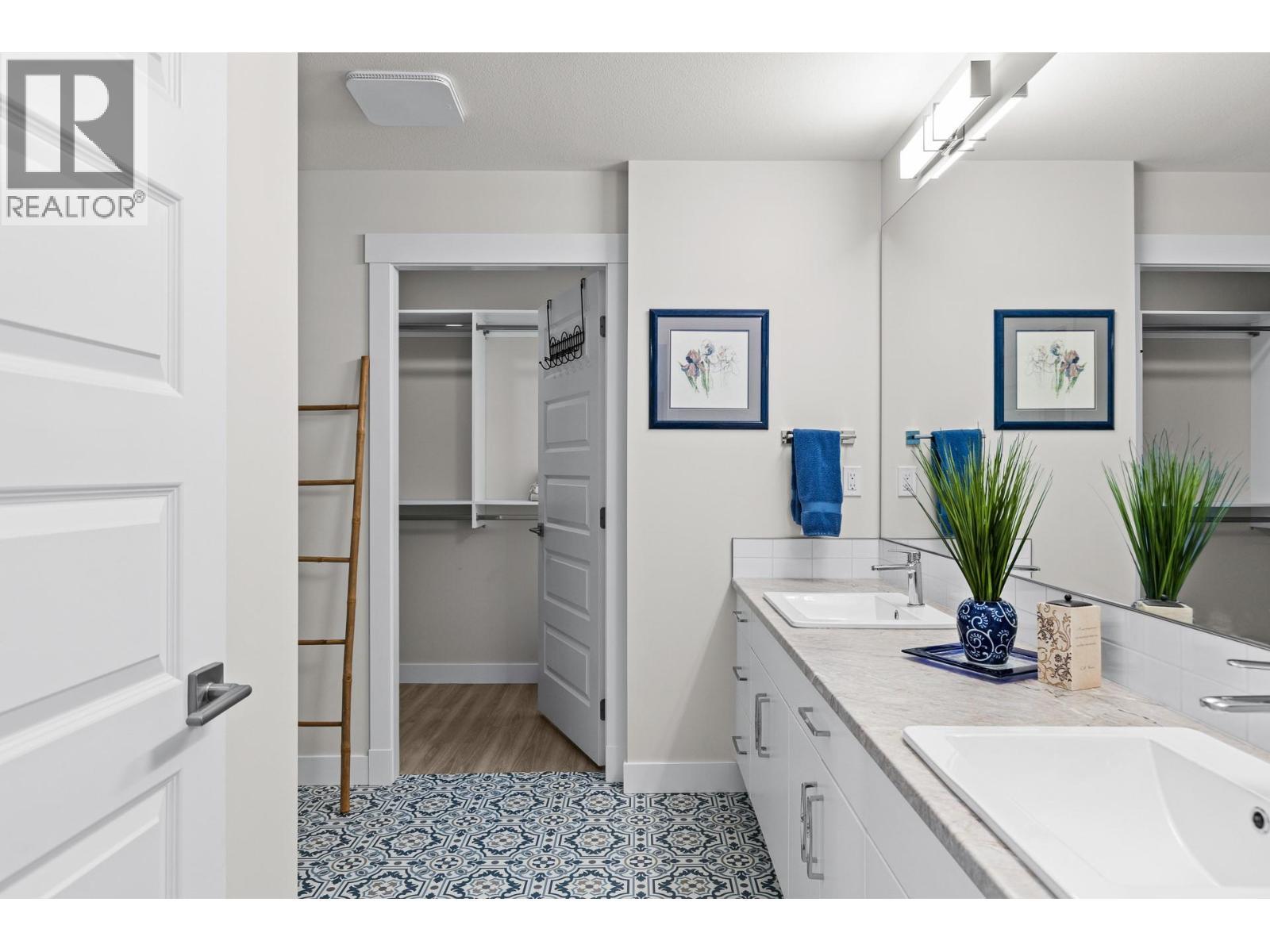 8876 Crofton Road, Vernon, BC