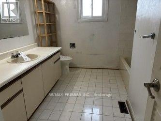 4464 Stonemill Court, Mississauga, ON