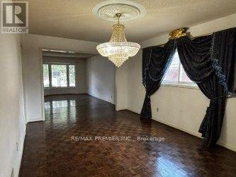 4464 Stonemill Court, Mississauga, ON
