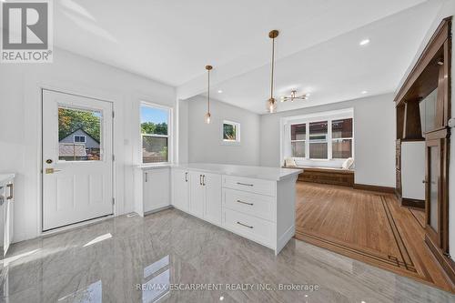 229 Park Row S, Hamilton, ON 
