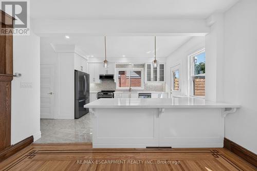 229 Park Row S, Hamilton, ON 