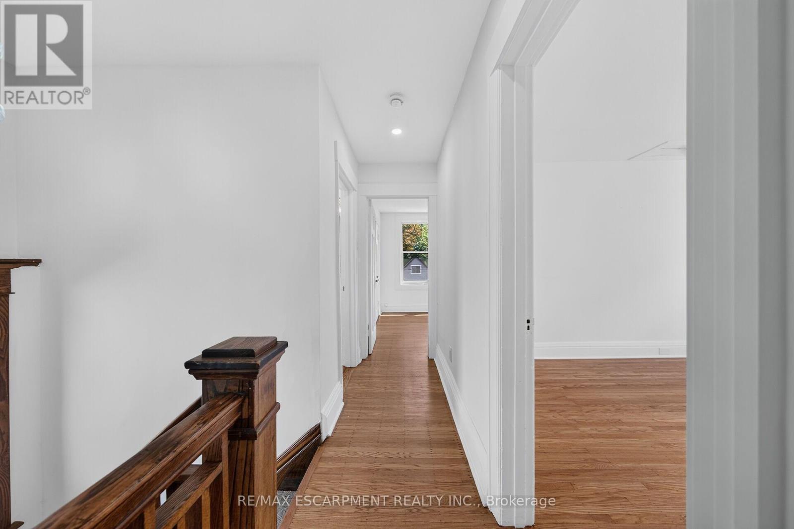 229 Park Row S, Hamilton, ON