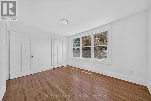 229 Park Row S, Hamilton, ON 